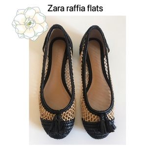 Zara raffia flats in size 6